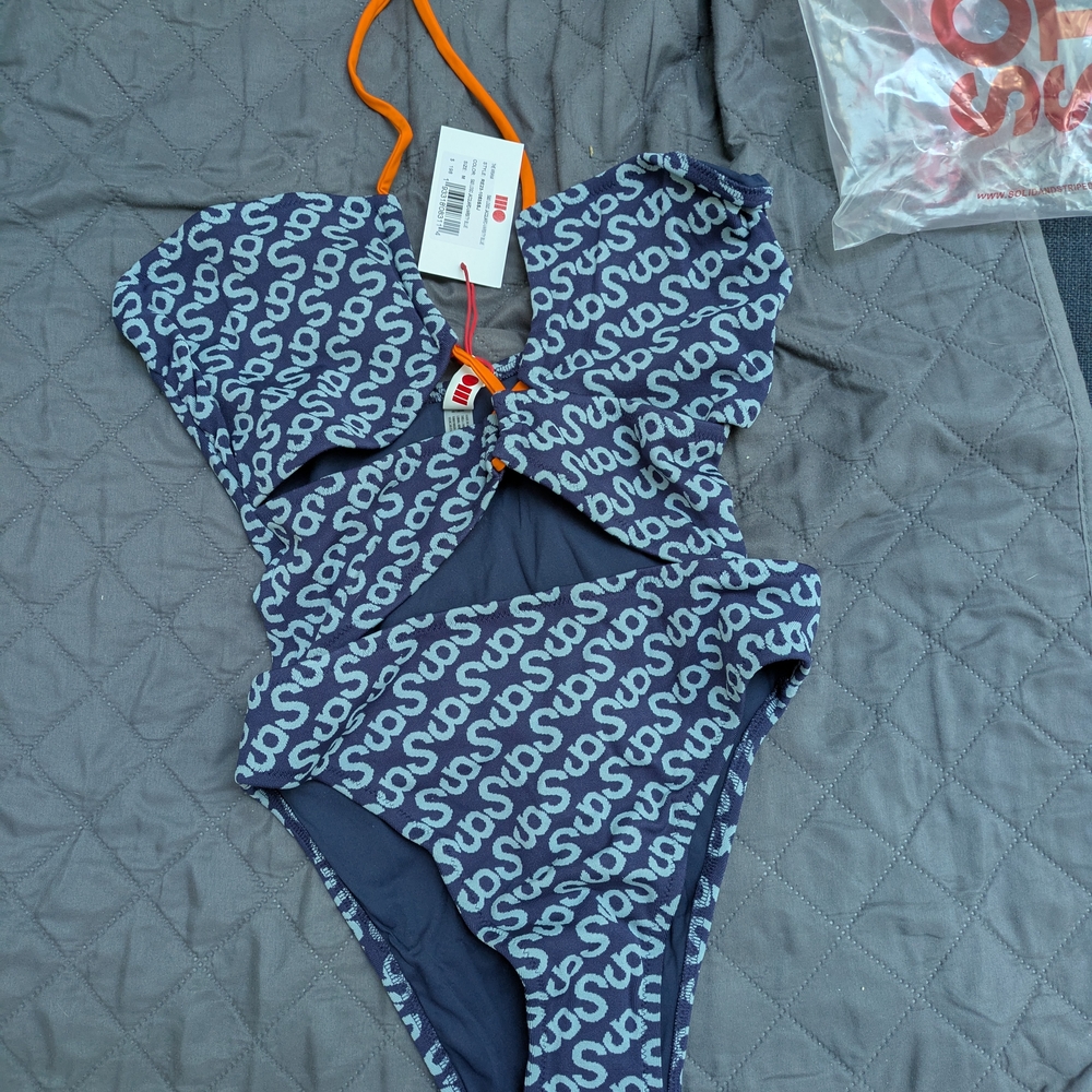 Stylish Blue Patterned Swimsuit